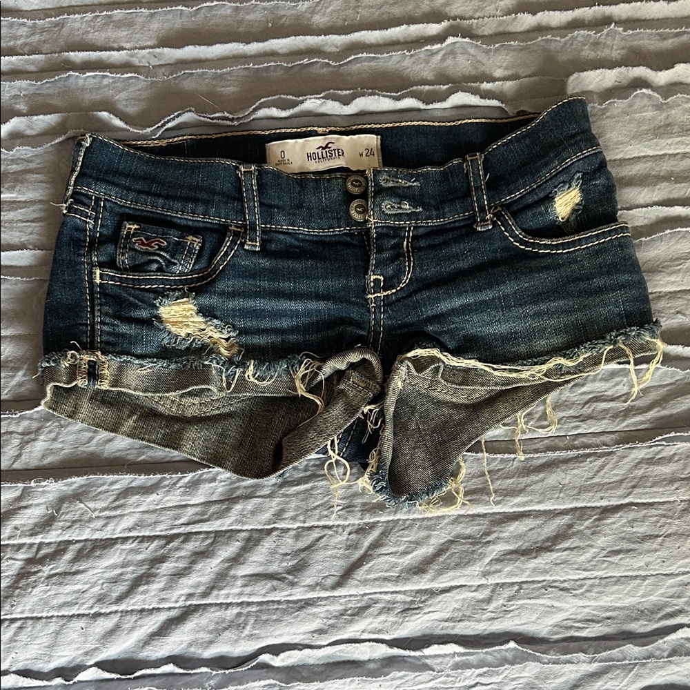 Hollister Women's Frayed Jean Shorts - Dark Blue Size 0 W24